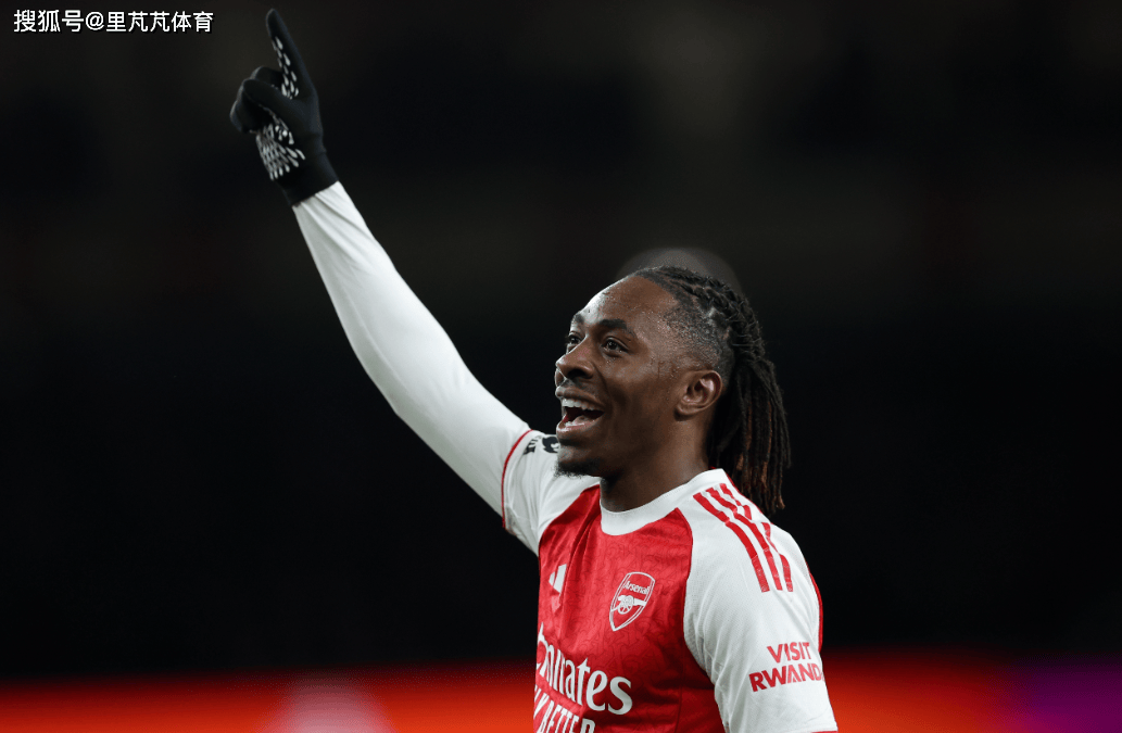 两套主力班底保证阿森纳比赛强度，塔帅正在争冠路上飞奔